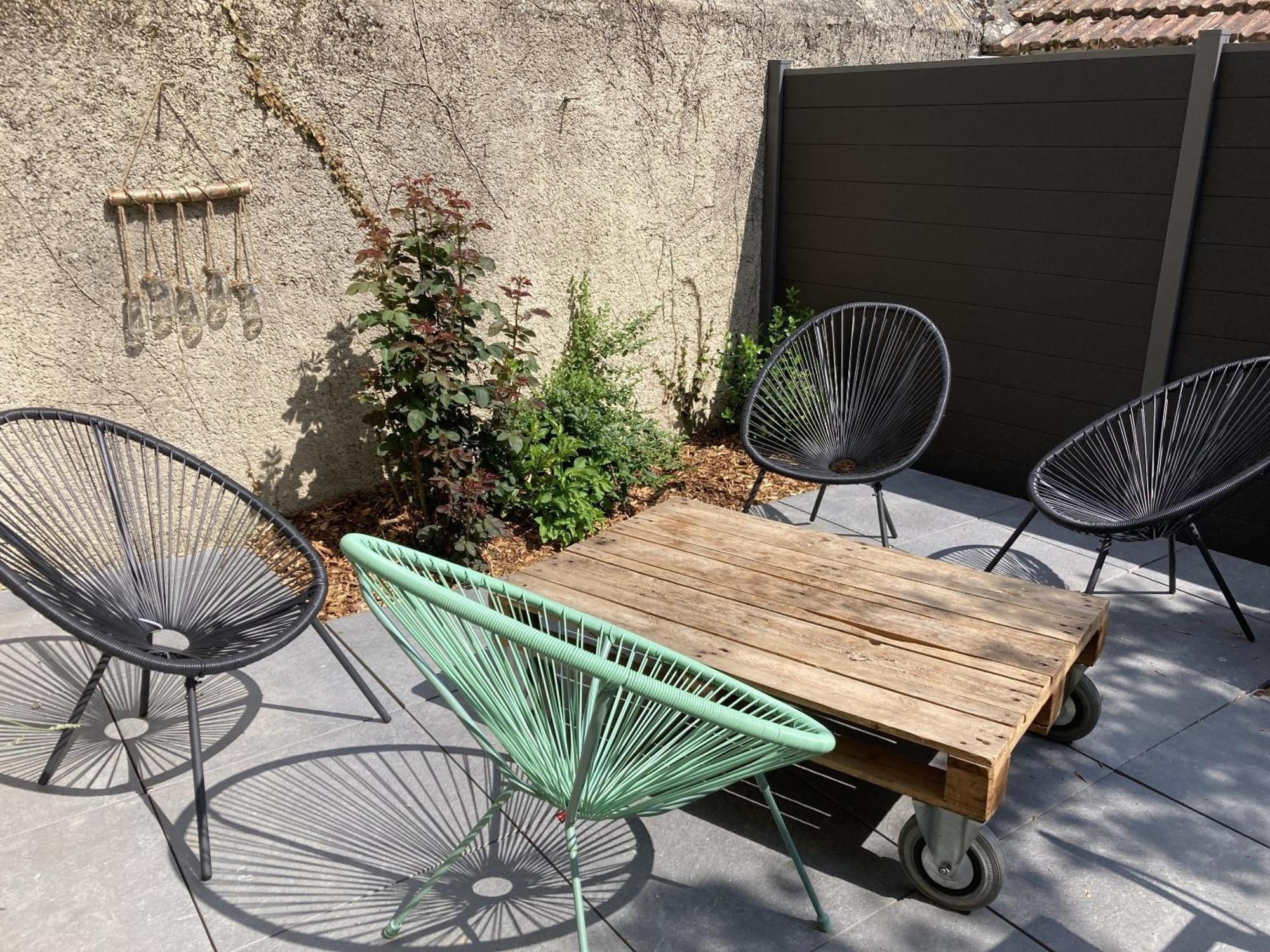 Location Appartement Des Pyrenees Borderes-sur-l'Echez エクステリア 写真
